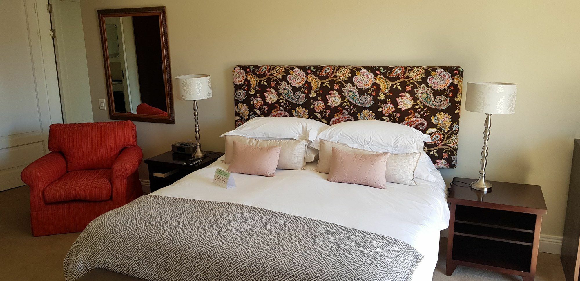 Q On First Guesthouse Johannesburg Eksteriør billede