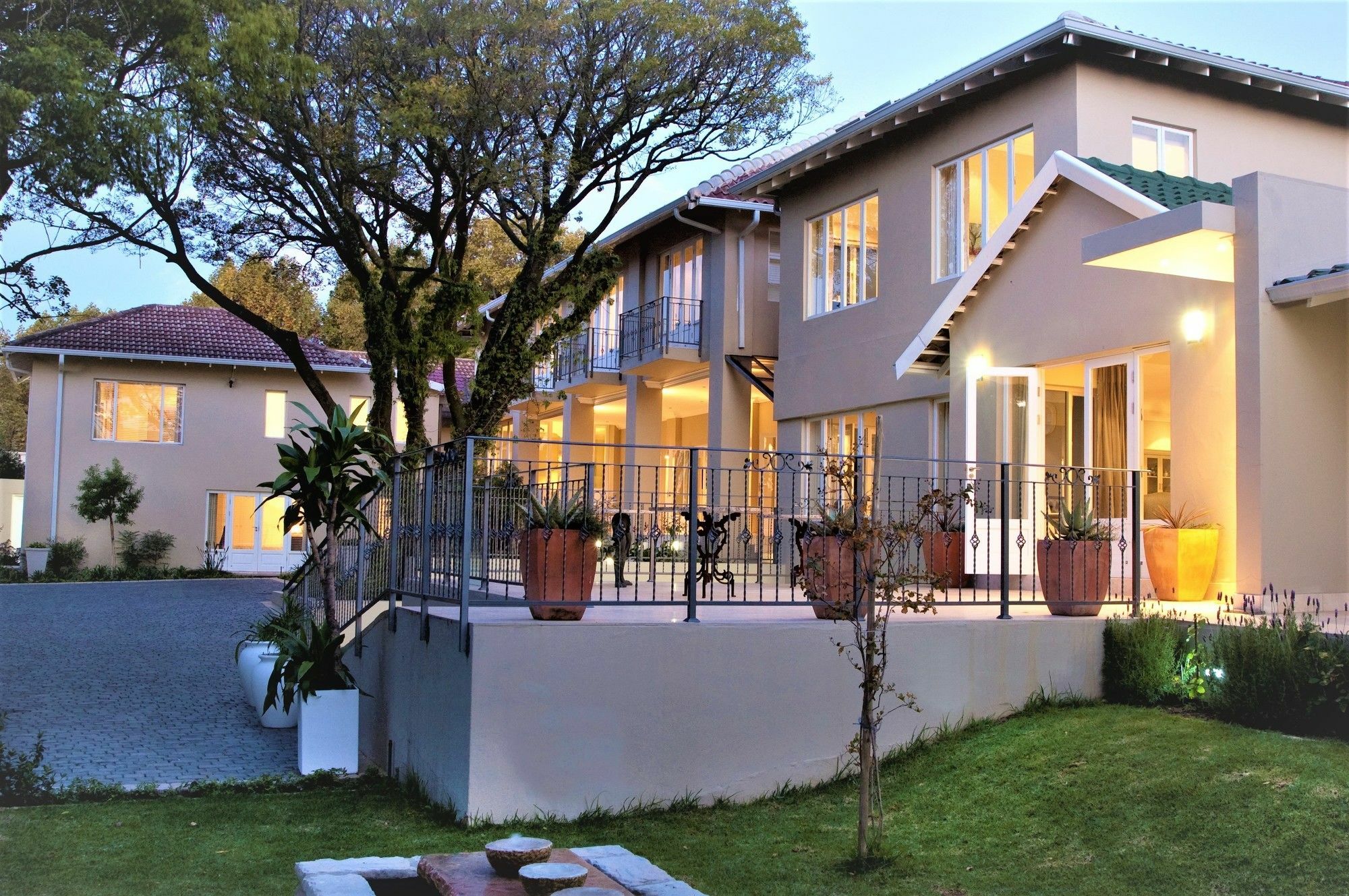 Q On First Guesthouse Johannesburg Eksteriør billede