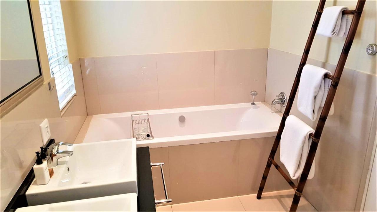 Q On First Guesthouse Johannesburg Eksteriør billede